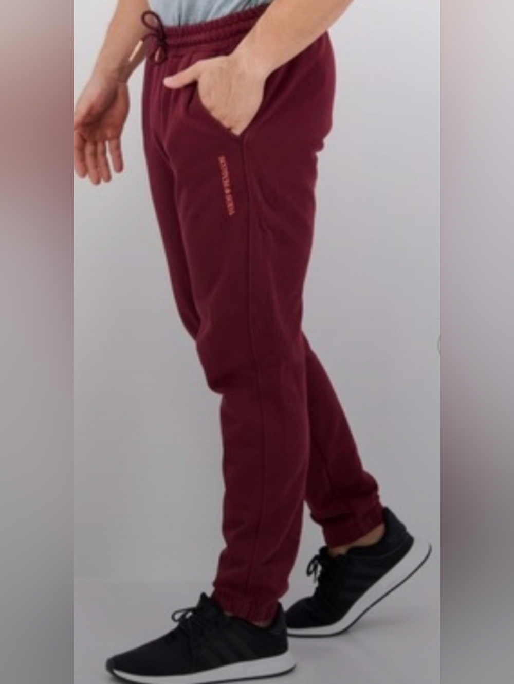 Scotch & Soda Amsterdam Midweight Cotton Joggers | Burgundy | Size M